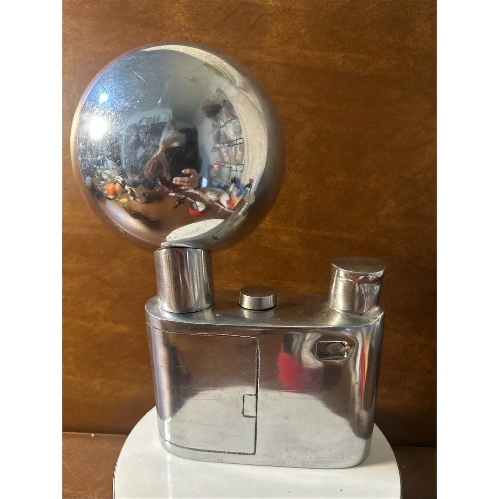 LARGE METAL CAST ALUMINUM DISPLAY MOLDED AS A CAMERA WITH FLASH, 11.25 X 6.25